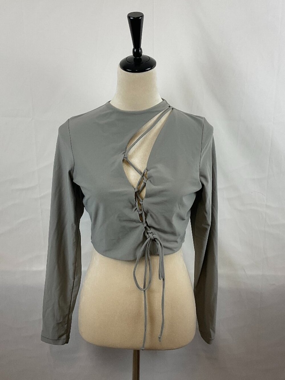 Skims Top XL Gray Long Sleeve Cropped Lace-Up Detail